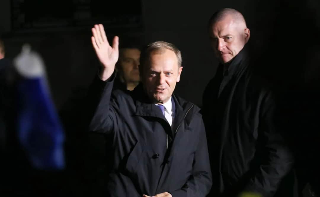 Czy Donald Tusk ma immunitet? Odkryj prawdę o jego ochronie prawnej