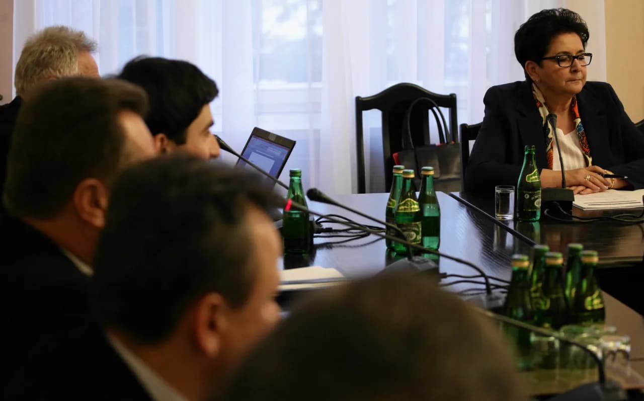 Jaką wodę piją w sejmie? Zaskakujące zmiany w wyborze napojów