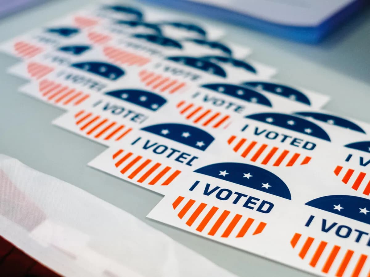 Kto wybiera prezydenta miasta i jak wygląda ten proces?