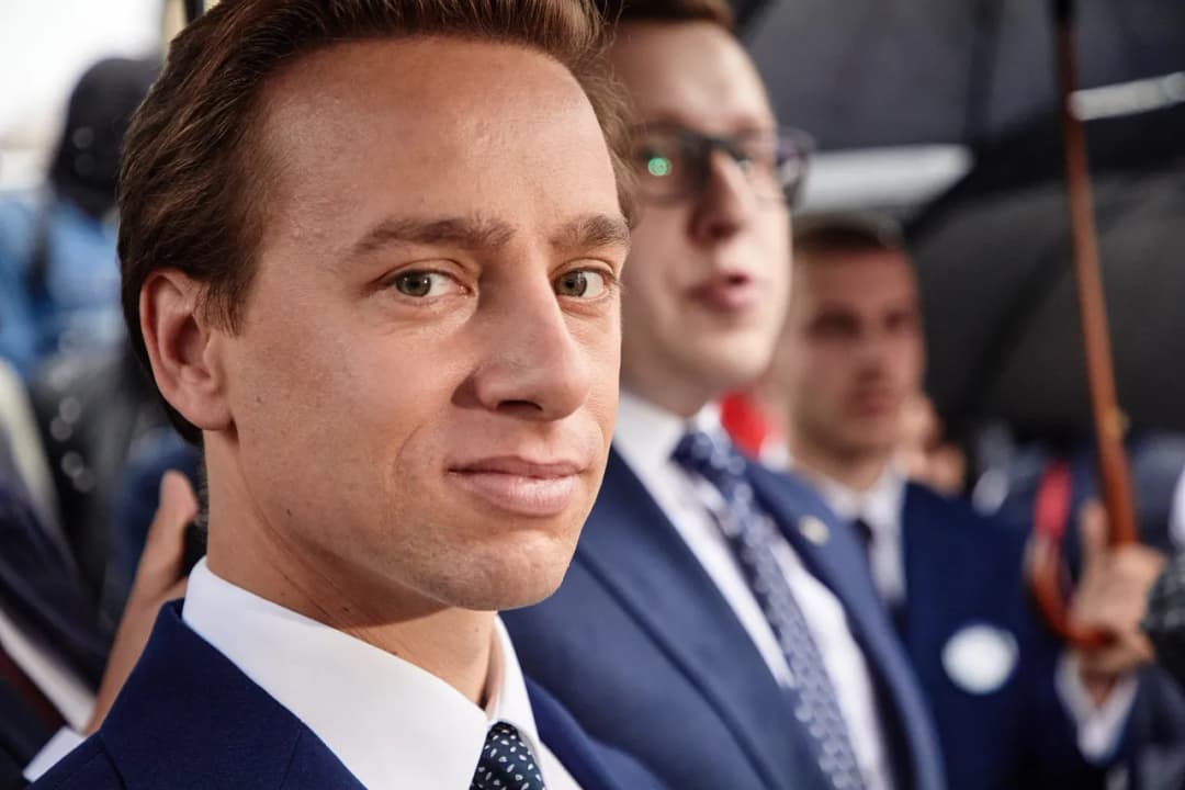 Krzysztof Bosak w jakiej partii? Zaskakujące fakty o jego karierze