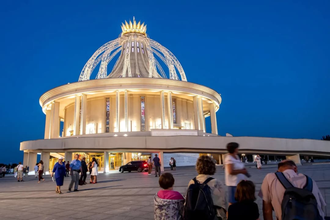 Ile PiS dał Rydzykowi? Szokujące kwoty wsparcia z budżetu państwa