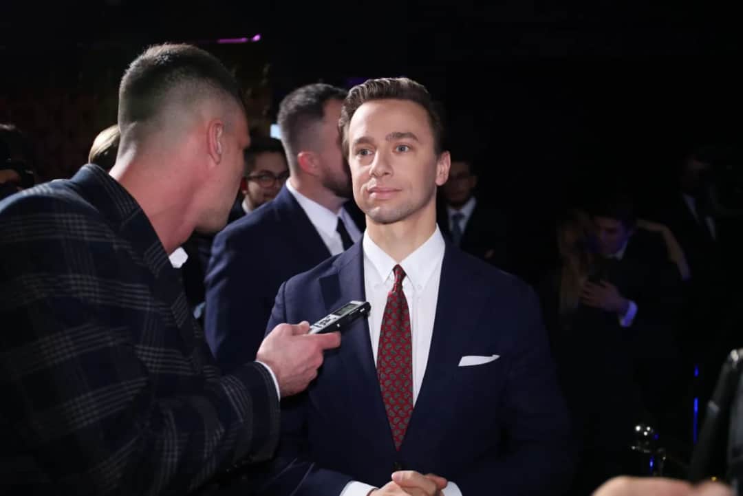 Ile Bosak ma wzrostu? Zaskakująca wysokość Krzysztofa Bosaka