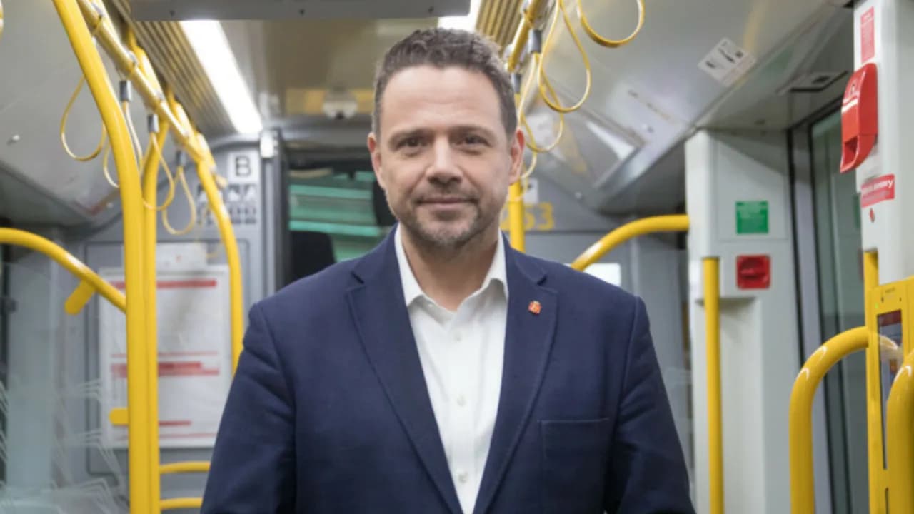 Rafał Trzaskowski ile ma lat? Zaskakujące fakty o jego życiu