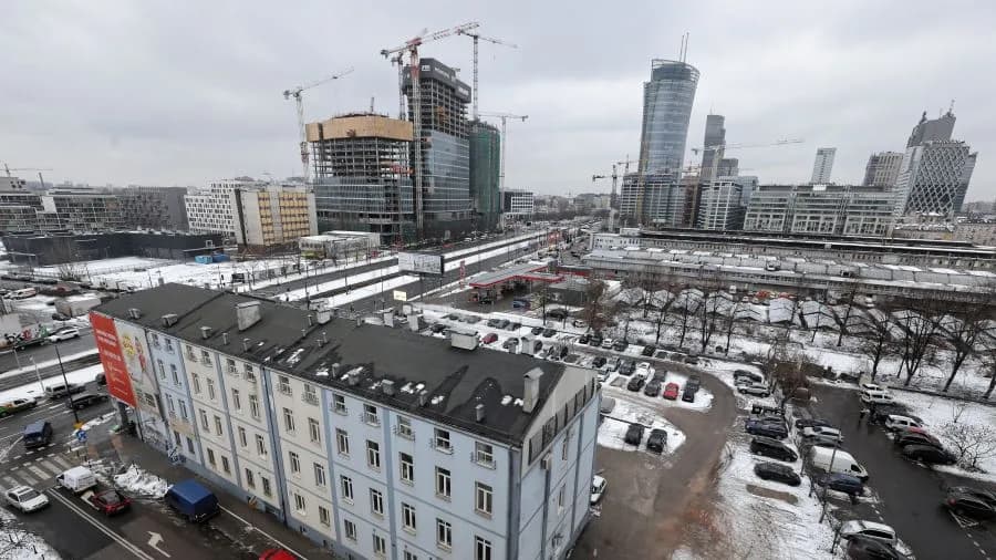 Dwie wieże Kaczyńskiego - kontrowersje i tajemnice budowy w Warszawie