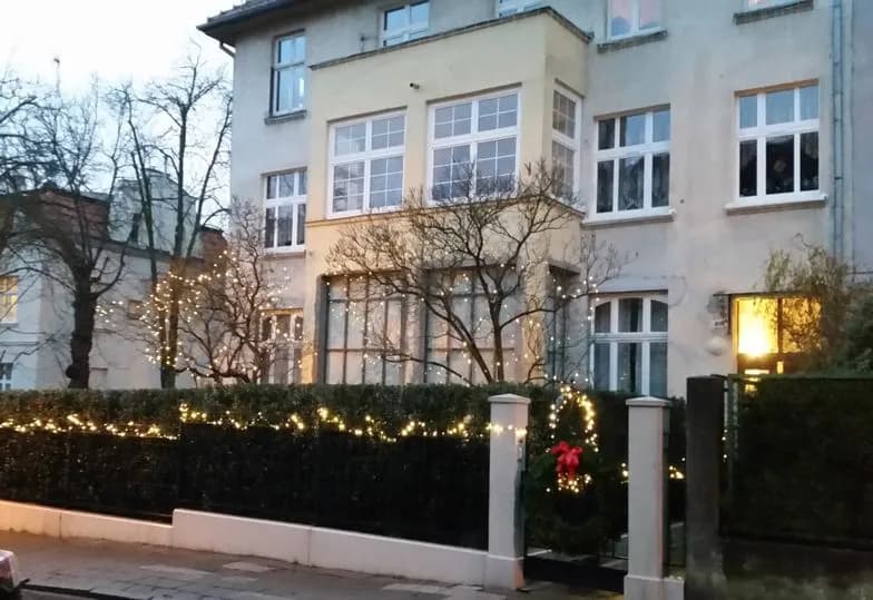 Gdzie mieszka Tusk? Zaskakujące szczegóły o jego życiu w Sopocie