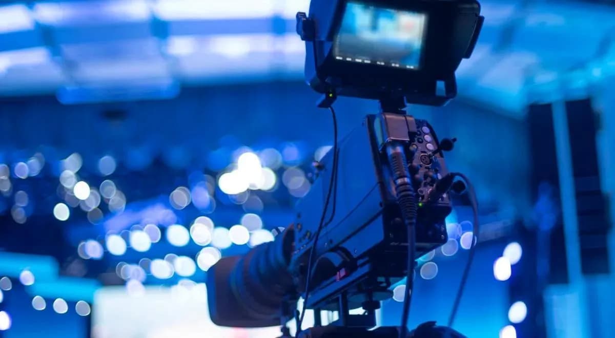 Kiedy ustawa medialna wejdzie w życie? Kluczowe informacje i terminy