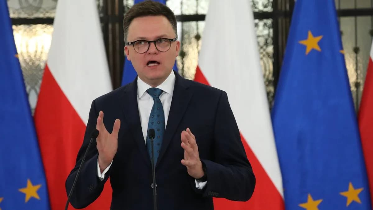 Kto jest obecnie marszałkiem sejmu? Poznaj Szymona Hołownię i jego rolę