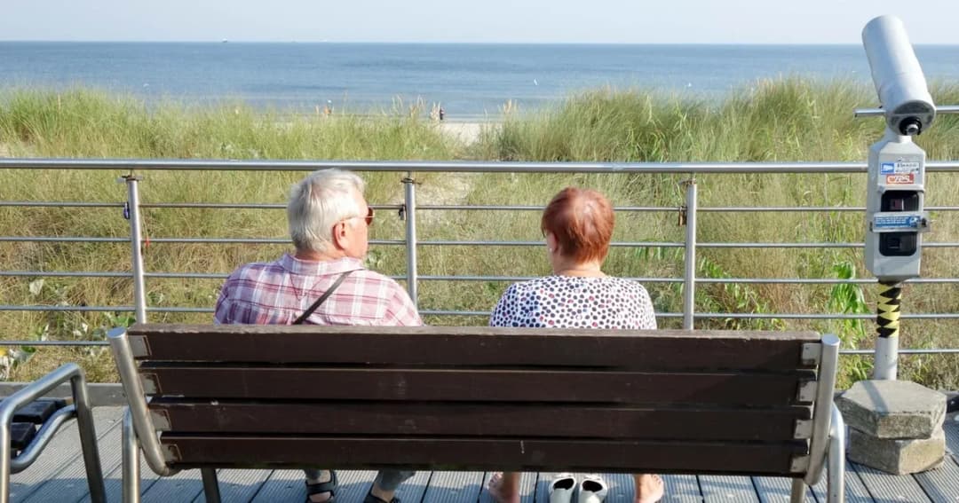 Czy sejm zatwierdził bon turystyczny dla emerytów? Sprawdź, co się dzieje