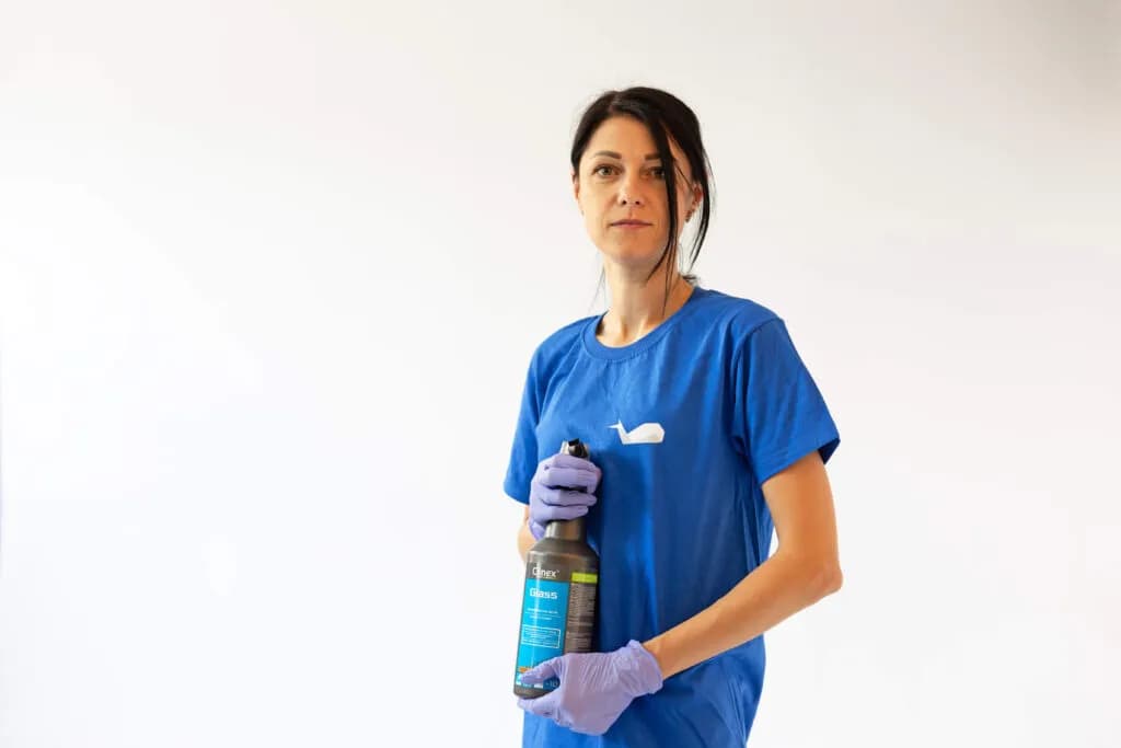 Ile zarabia sprzątaczka w sejmie? Zaskakujące fakty o wynagrodzeniu