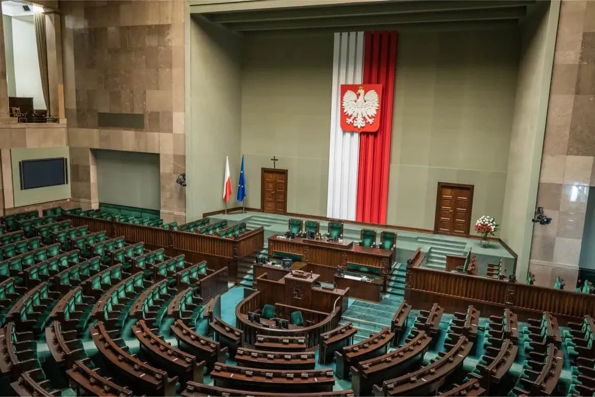 Kto kieruje pracą sejmu i senatu? Kluczowe informacje o marszałkach